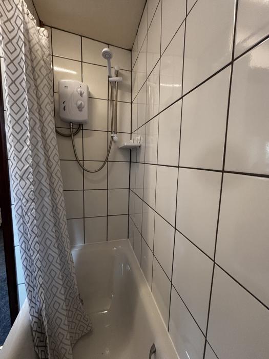 Separate shower in the bathroom